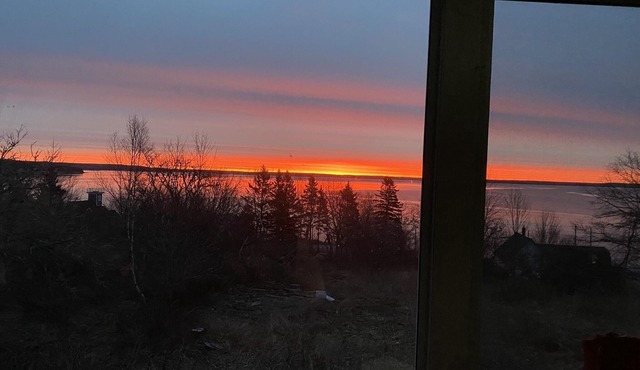 4 bed ,2 bathroom home. 2 of the 4 bedrooms are slightly smaller . Still comfort