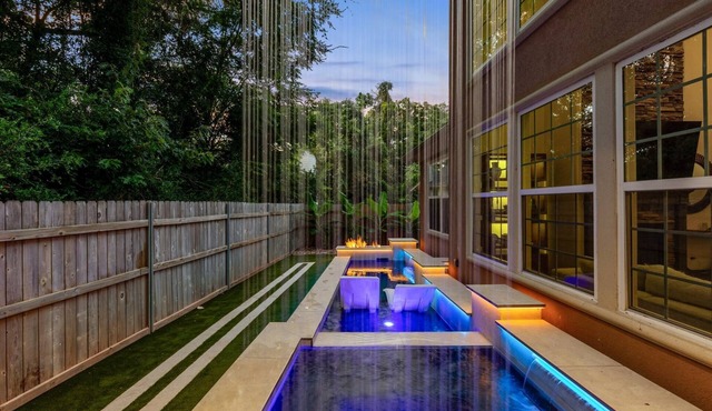 4 Bed/3.5 Bath - Pool & Spa - Spacious Oasis - Pet Friendly