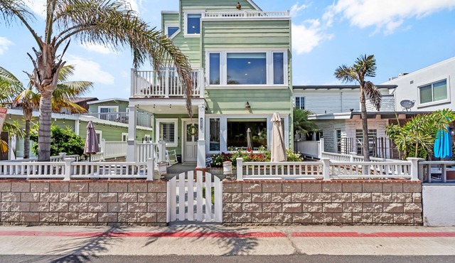 4 Bed 3.5Bath South Mission Beach Family Vacation Home, 818Capistrano