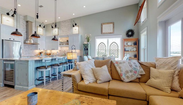 4 Bed 3 Bath Vacation home in Okaloosa Island