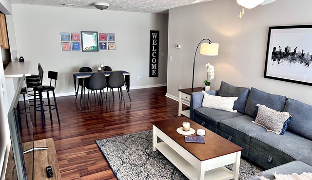 4 Bed 4 Bath Condo Near Campus!