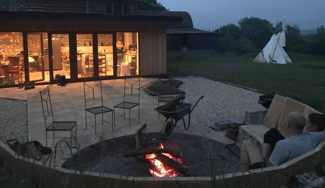 4-bed Barn with Hot tub, Sauna & plunge pool