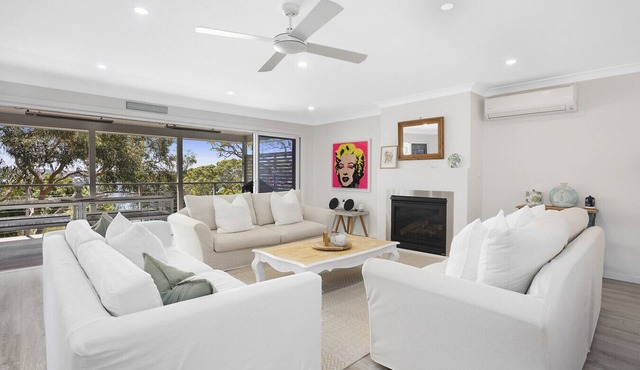 4 bed beautiful Ocean View Retreat