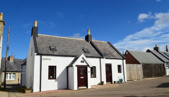 4-Bed Cottage in Portknockie, Near Cullen, Moray