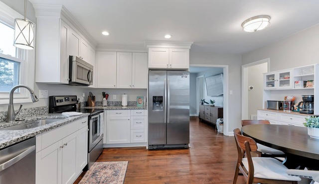 4-Bed Family Retreat Game Room Dog Friendly