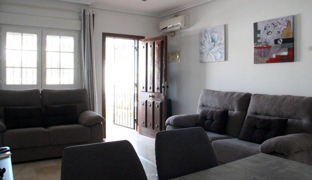 4 Bed Fantastic Apt, Private Pool Close to Golf, Beach and Entertainment