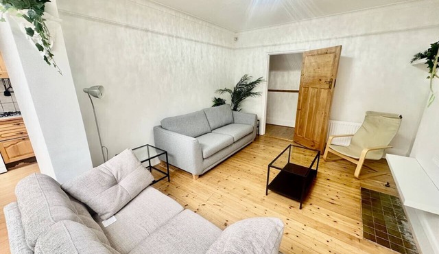 4 Bed house in Daneby Road SE6