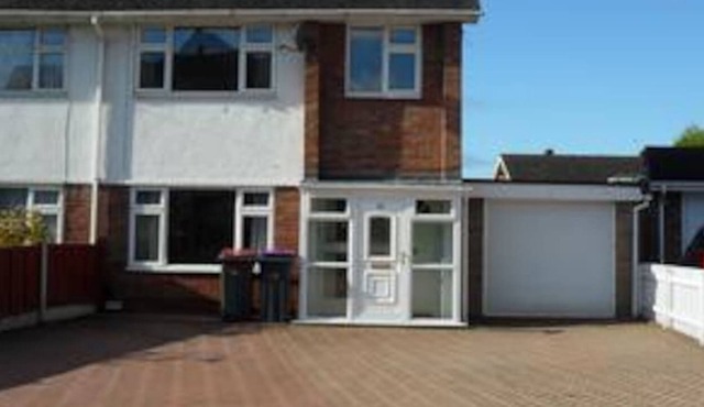 4-Bed House in Newport, Shropshire