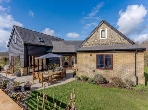 4 Bed in Ashford 86647