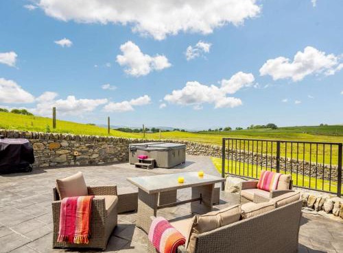 4 Bed in Betws-y-coed oc-87315