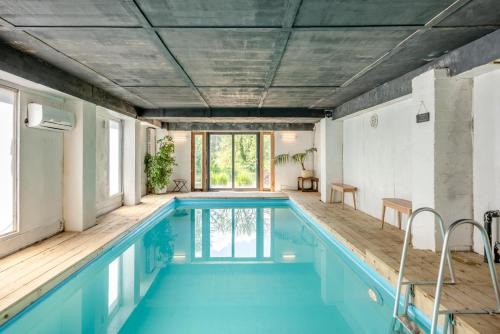 4 Bed in Black Torrington oc-c28841