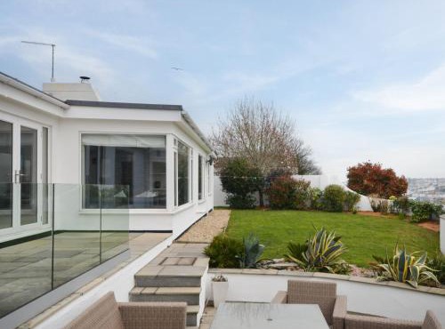 4 Bed in Brixham 76402