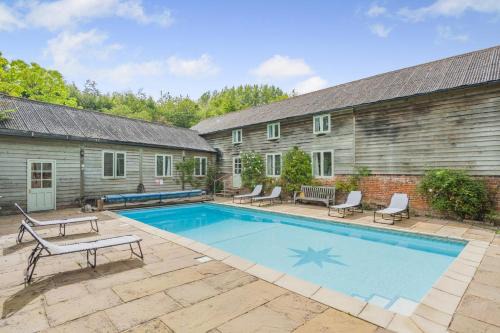 4 Bed in Hartest oc-w32685