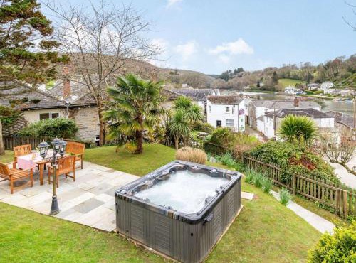 4 Bed in Lerryn 51028