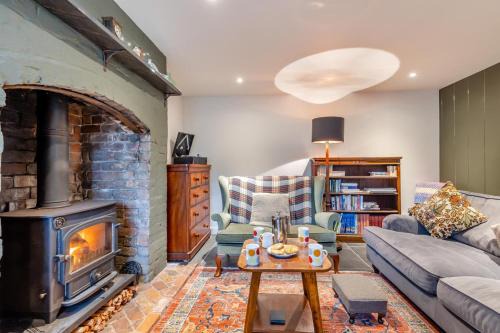 4 Bed in Llangower oc-f31072