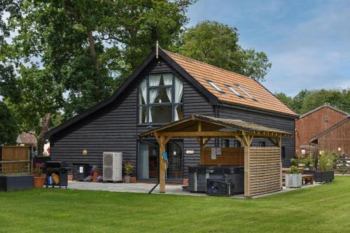 4 Bed in Saham Toney oc-o30348