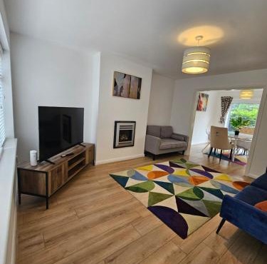 4 Bed in the heart of Hartford