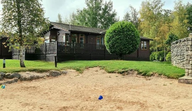 4 Bed Luxury Lodge with Hot tub near Lake District