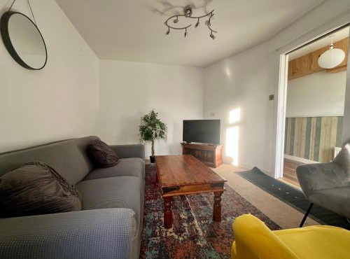 4 bed terraced house in Staple Hill Free Parking