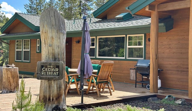 4 Bed, Waterfront, Jacuzzi, Near Mt Batchelor, Sun-River, Bend, Chef's Kitchen