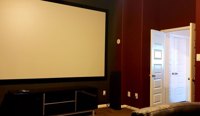 4 bedrms, 3 full bathrms, theater, 4K+ sq ft, Outlet Mall, bar, gameroom