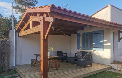 4 Bedroom Nice Home In L'aiguillon La Presqu'