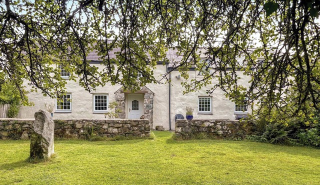 4 bedroom accommodation in Groeslon Nr Caernarfon