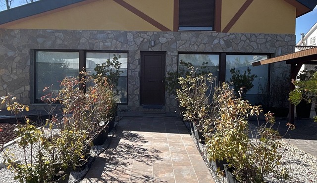 4-bedroom chalet in wonderful Becerril de la Sierra with WiFi