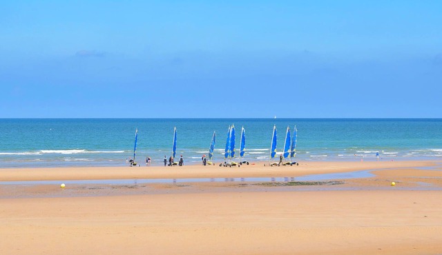 4 bedroom amazing home in Englesqueville-la-perc