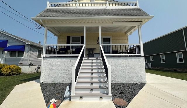 4 Bedroom 2 Bath luxury home in a quiet area close to the beach