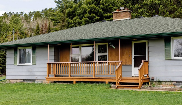 4 Bedroom, 2 Bathroom Home- Located directly off the Mesabi and Taconite Trail