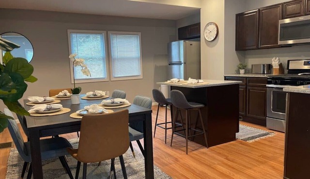 4 Bedroom/2 Bathroom South Side I Pittsburgh