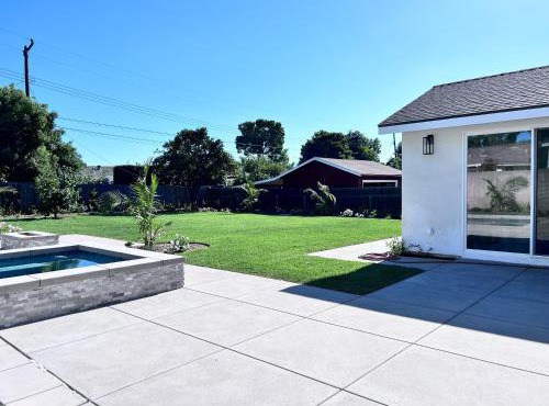 4 bedroom, 2 bathrooms