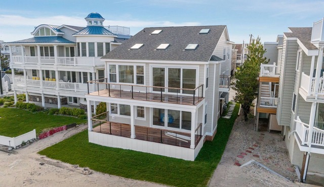 4 bedroom, 3 bath beach front property