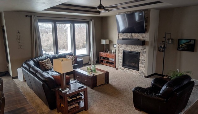 4-bedroom, 3-bath ranch in fabulous Green Bay. Minutes away from Lambeau Field!