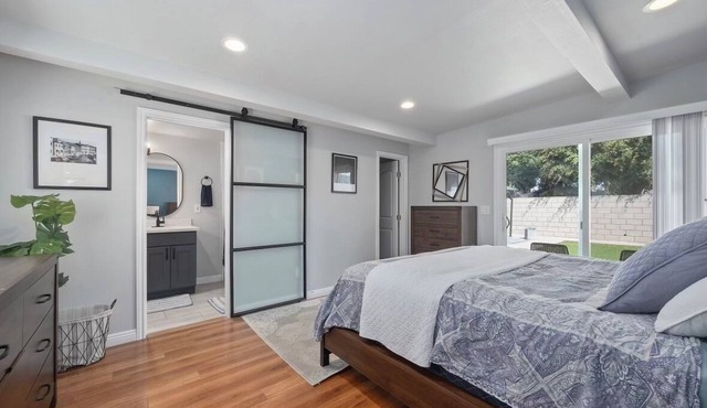 4-bedroom 3 bathroom cozy home in Anaheim
