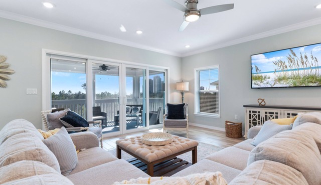 4 bedroom 4 bathroom sleeps 12 with golf cart