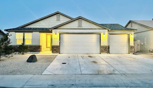 4-Bedroom 5TVs Sleeps 13/Pet OK