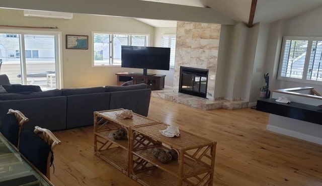 4 bedroom accommodation in Beach Haven Terrace