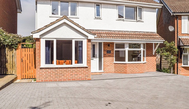 4 bedroom accommodation in Shipston on Stour