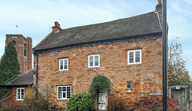 4 bedroom accommodation in Sutton Coldfield