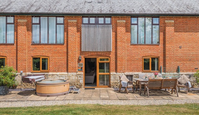 4 bedroom accommodation in Blandford Forum