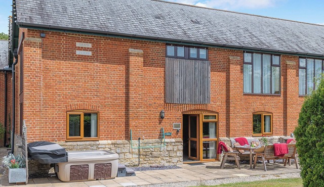 4 bedroom accommodation in Blandford Forum