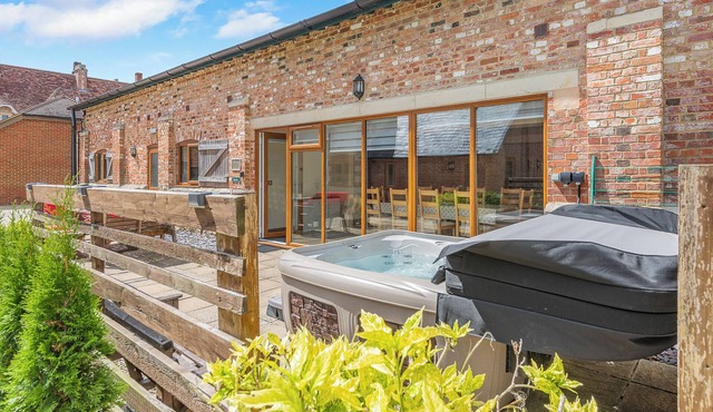 4 bedroom accommodation in Blandford Forum