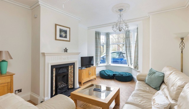 4 bedroom accommodation in Lytham St Annes