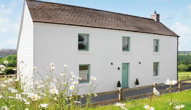 4 bedroom accommodation in Bwlch y Groes