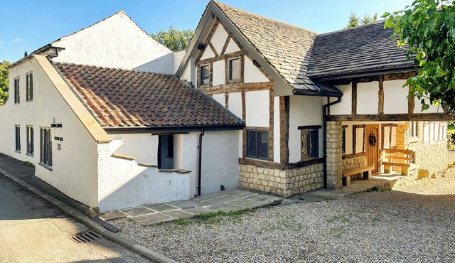 4 bedroom accommodation in Knaresborough, near Harrogate