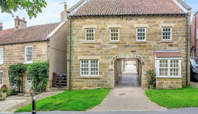 4 bedroom accommodation in Osmotherley, near Northallerton