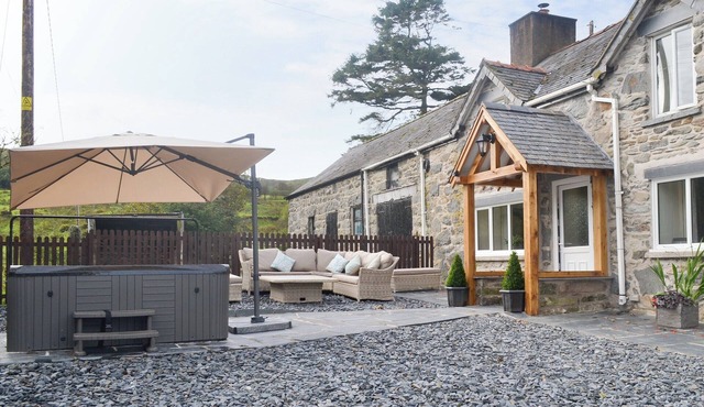 4 bedroom accommodation in Llangwm, near Corwen