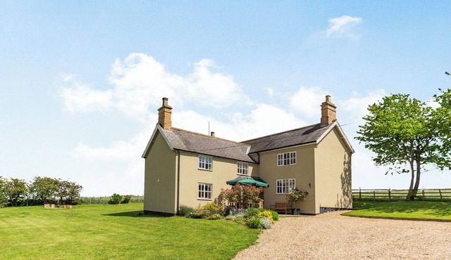 4 bedroom accommodation in Great Limber